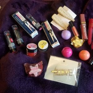 FREE ITEM WITH any PURCHASE FROM MY CLOSET!